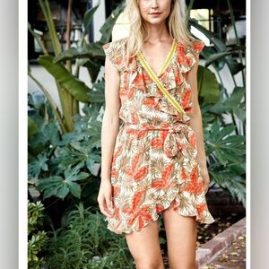 Escape to souvenir "The Jasmine Dress" in palm